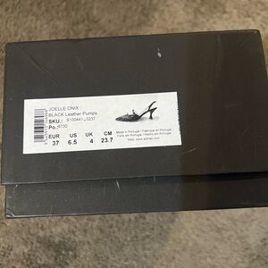 Aloha Joelle Onix Black Leather Kitten Heel